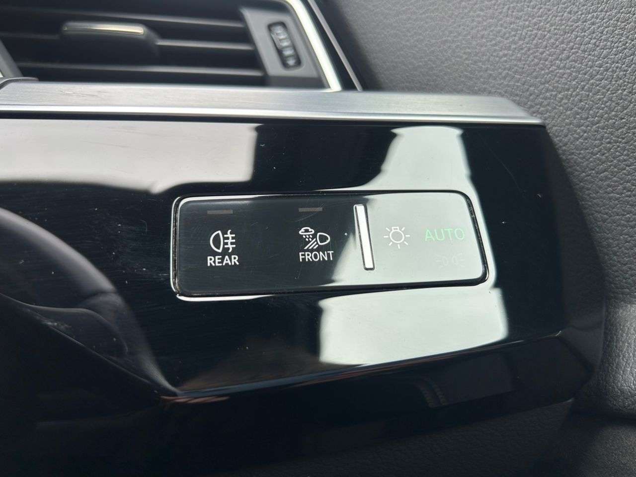 2021 AUDI E-TRON 2021 AUDI E-TRON