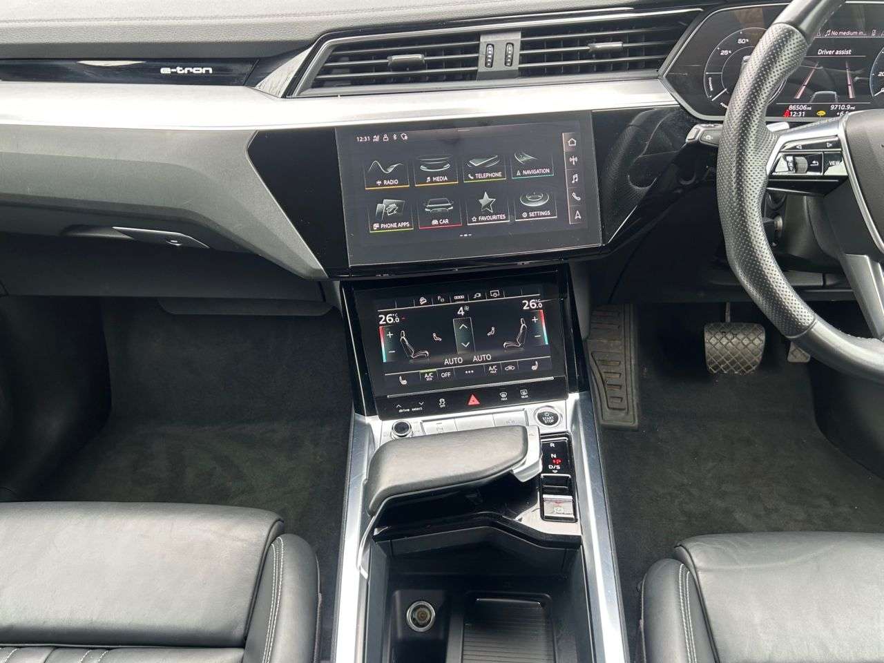 2021 AUDI E-TRON 2021 AUDI E-TRON