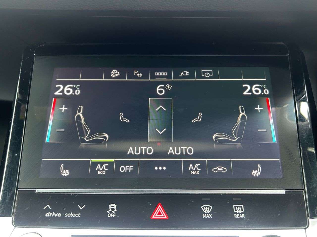 2021 AUDI E-TRON 2021 AUDI E-TRON