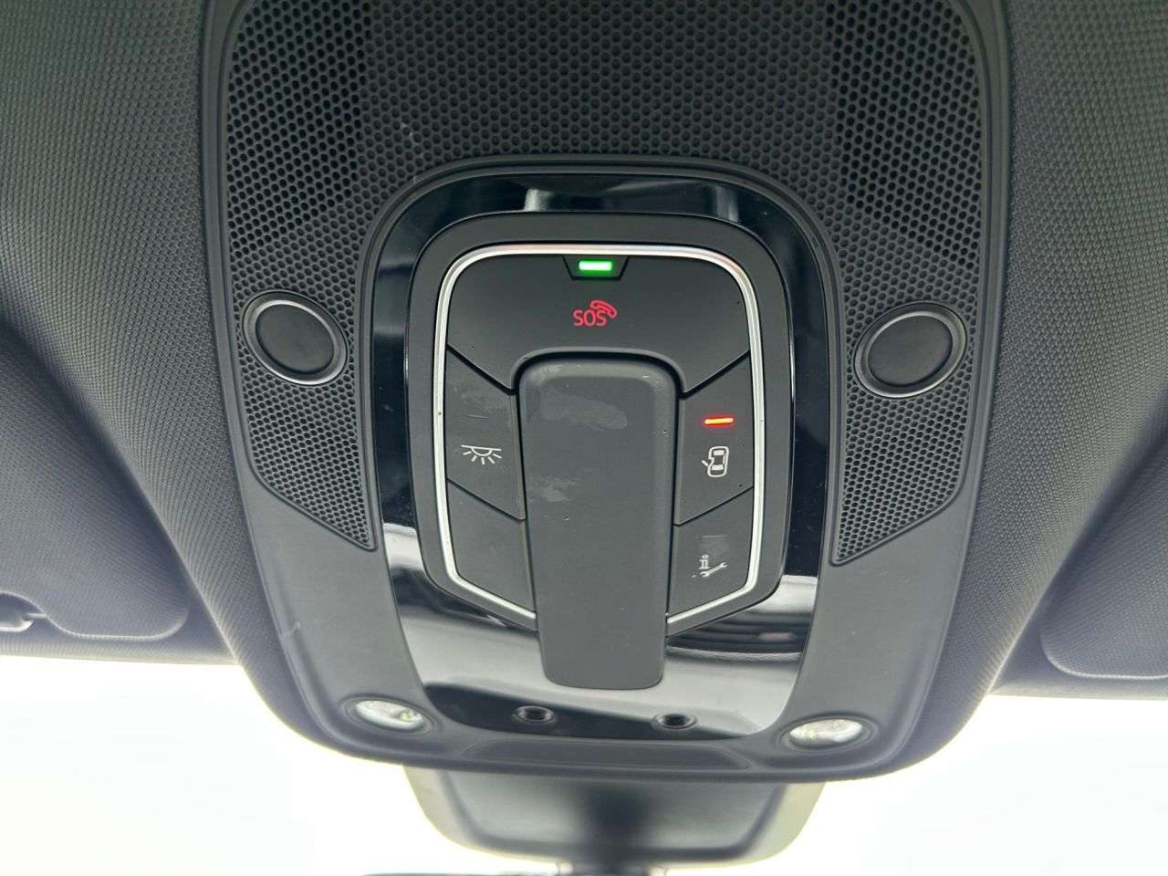 2021 AUDI E-TRON 2021 AUDI E-TRON