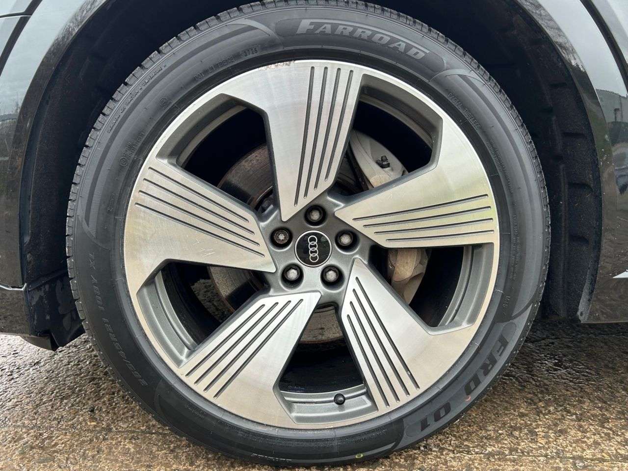 2021 AUDI E-TRON 2021 AUDI E-TRON