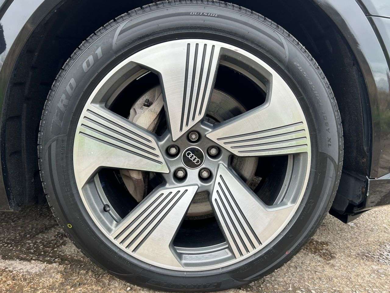 2021 AUDI E-TRON 2021 AUDI E-TRON