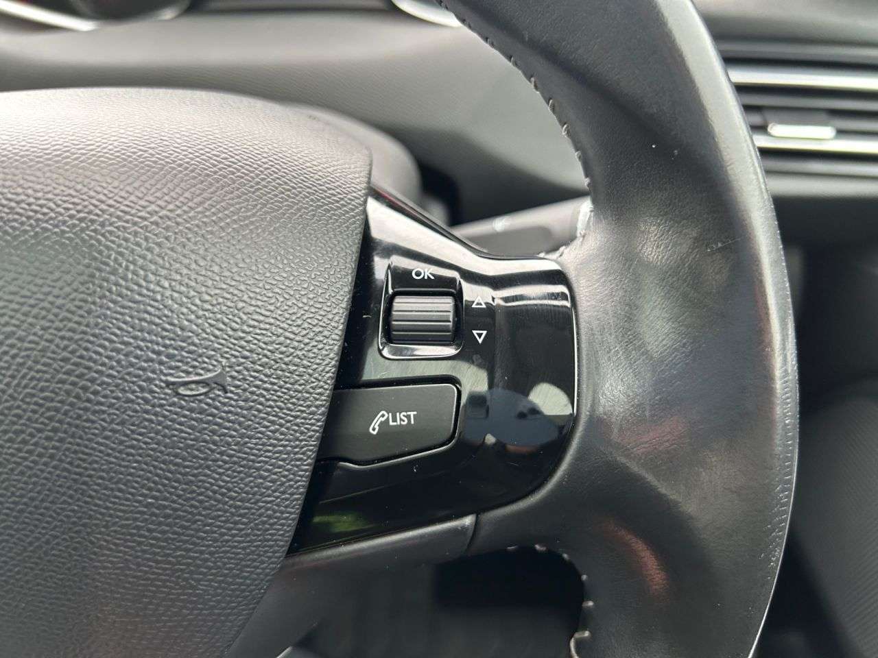 2014 PEUGEOT 308 2014 PEUGEOT 308