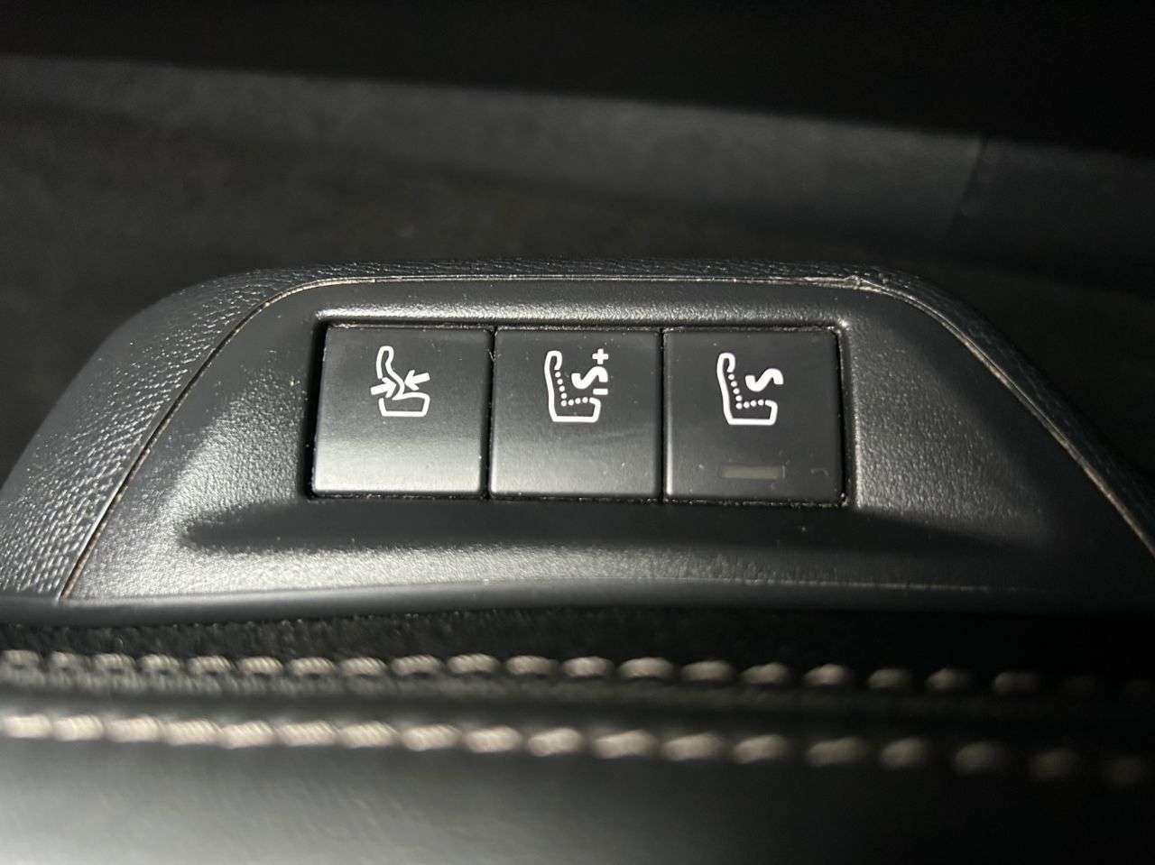 2014 PEUGEOT 308 2014 PEUGEOT 308