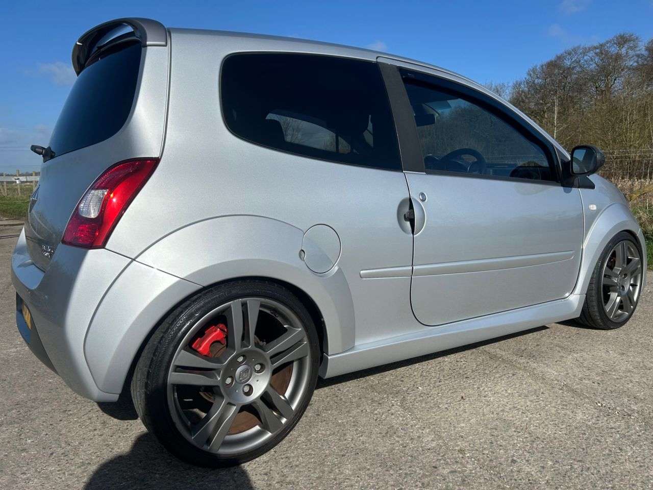 A 2008 RENAULT TWINGO 1.6 VVT Renaultsport Hatchback 3dr Petrol Manual Euro 4 (133 ps) EXCEPTIONA A 2008 RENAULT TWINGO 1.6 VVT Renaultsport Hatchback 3dr Petrol Manual Euro 4 (133 ps) EXCEPTIONA