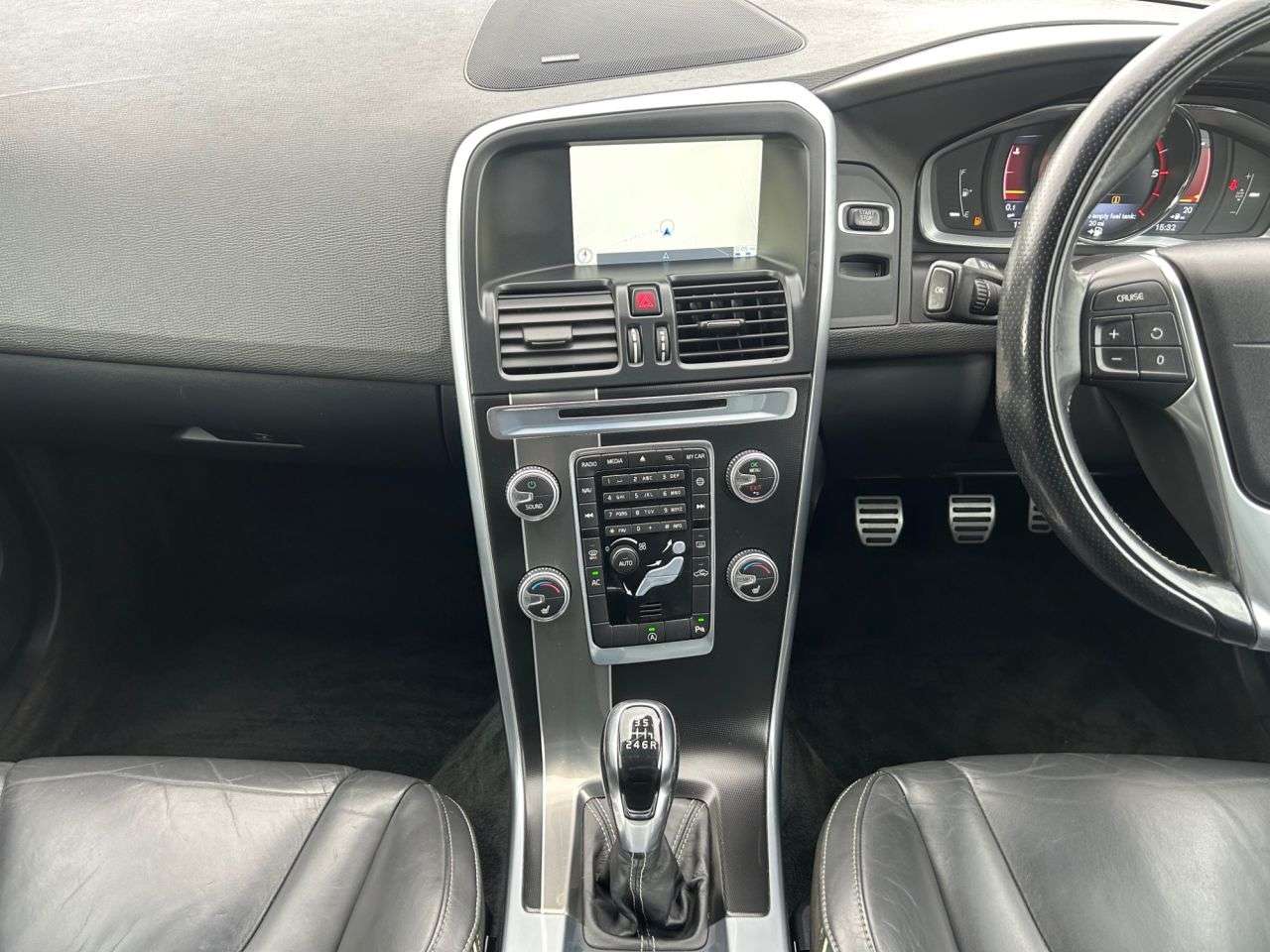 2014 VOLVO XC60 2014 VOLVO XC60