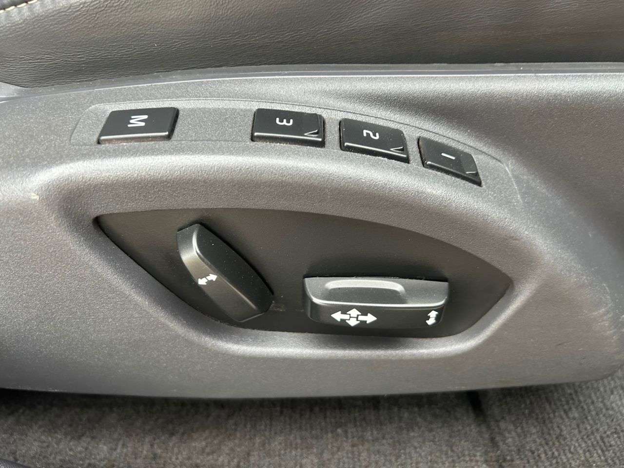 2014 VOLVO XC60 2014 VOLVO XC60