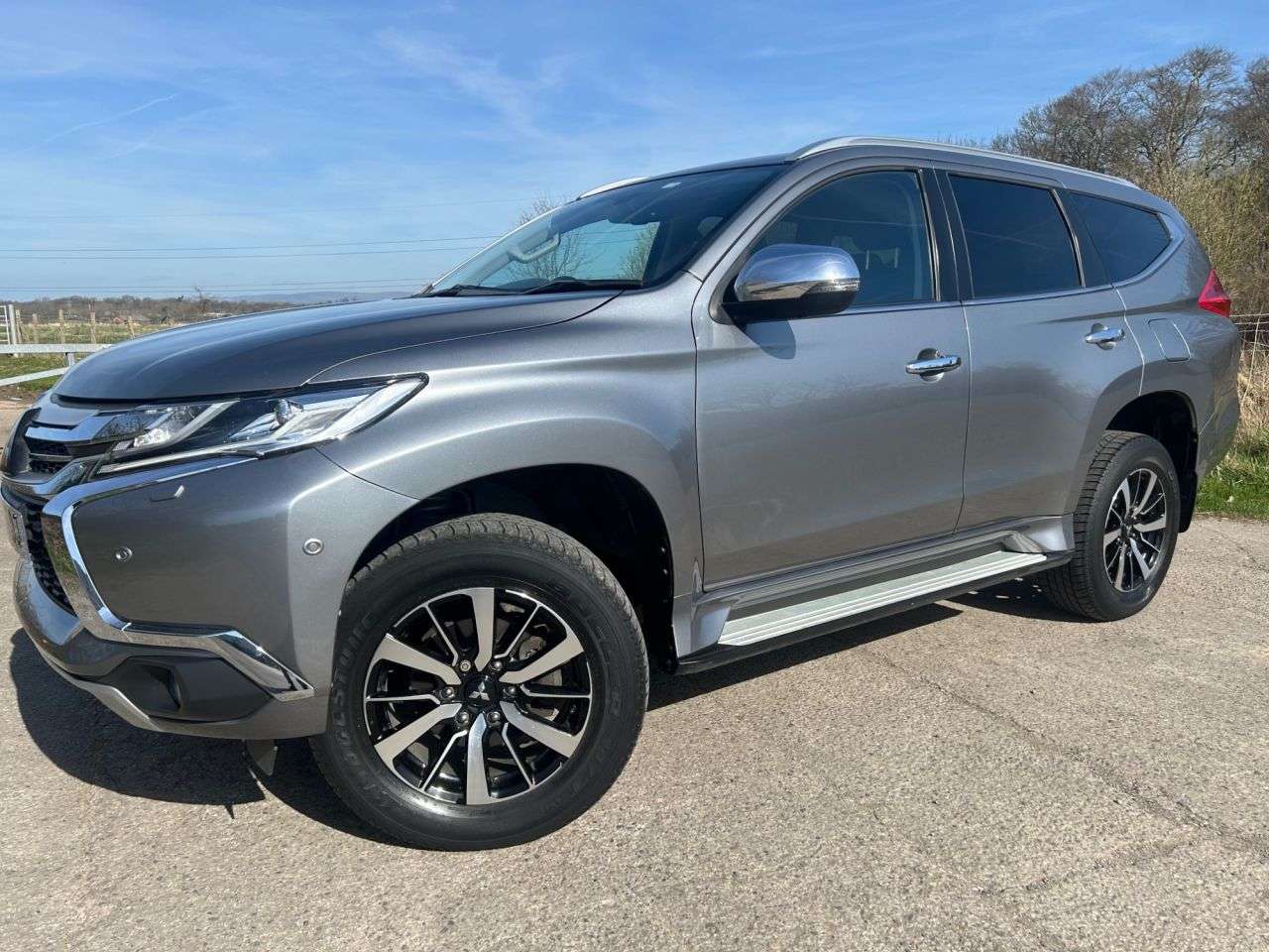 A 2018 MITSUBISHI SHOGUN SPORT 2.4D 4 SUV 5dr Diesel Auto 4WD Euro 6 (181 ps) A 2018 MITSUBISHI SHOGUN SPORT 2.4D 4 SUV 5dr Diesel Auto 4WD Euro 6 (181 ps)