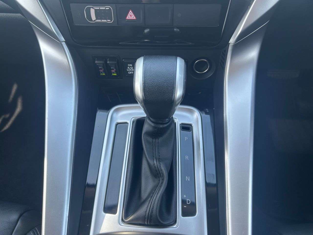 2018 MITSUBISHI SHOGUN SPORT 2018 MITSUBISHI SHOGUN SPORT