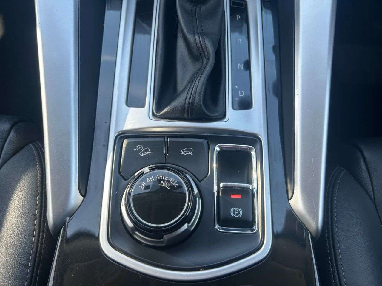 2018 MITSUBISHI SHOGUN SPORT 2018 MITSUBISHI SHOGUN SPORT