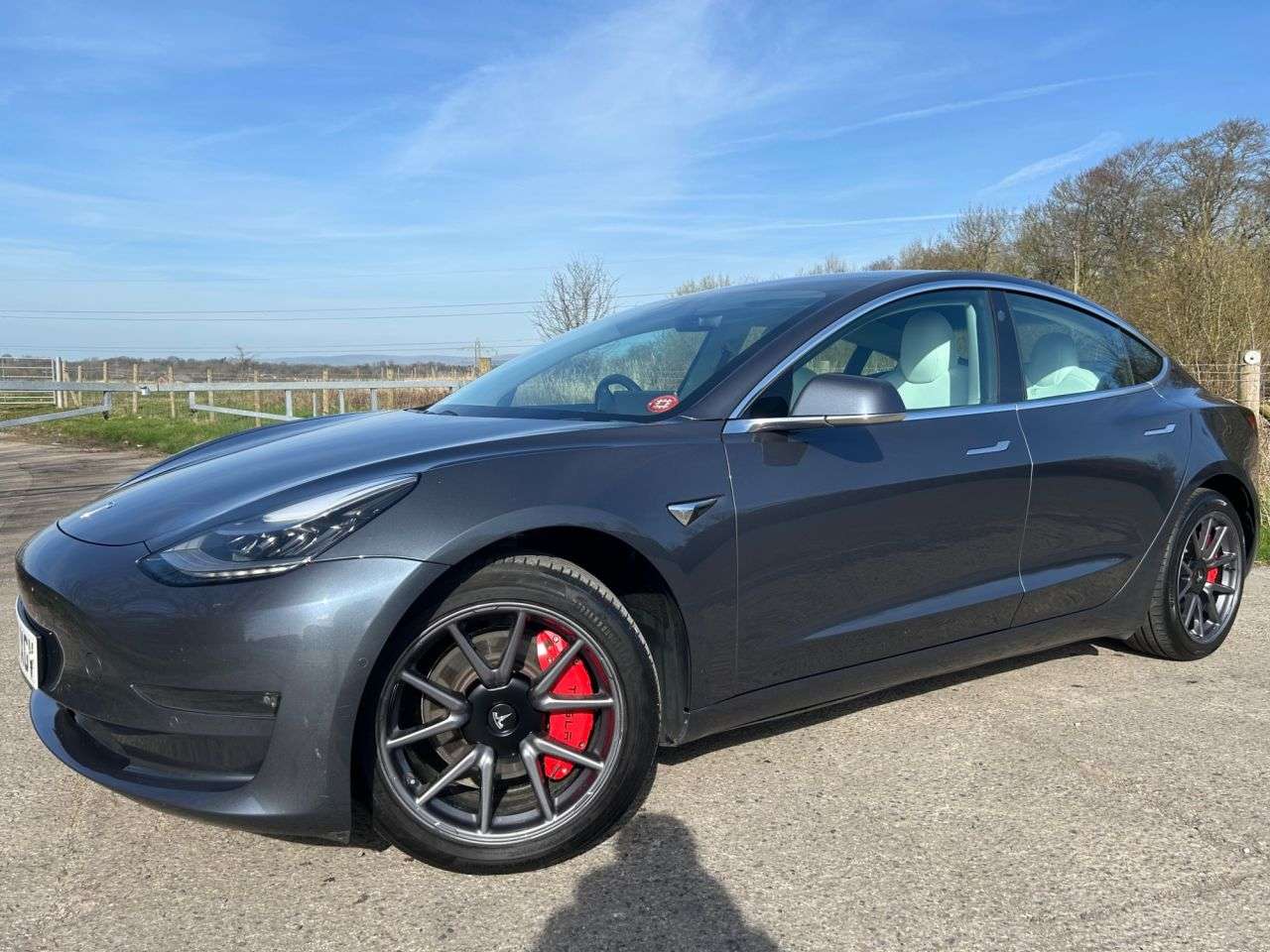 A 2020 TESLA MODEL 3 (Dual Motor) Long Range Saloon 4dr Electric Auto 4WDE (346 ps) A 2020 TESLA MODEL 3 (Dual Motor) Long Range Saloon 4dr Electric Auto 4WDE (346 ps)