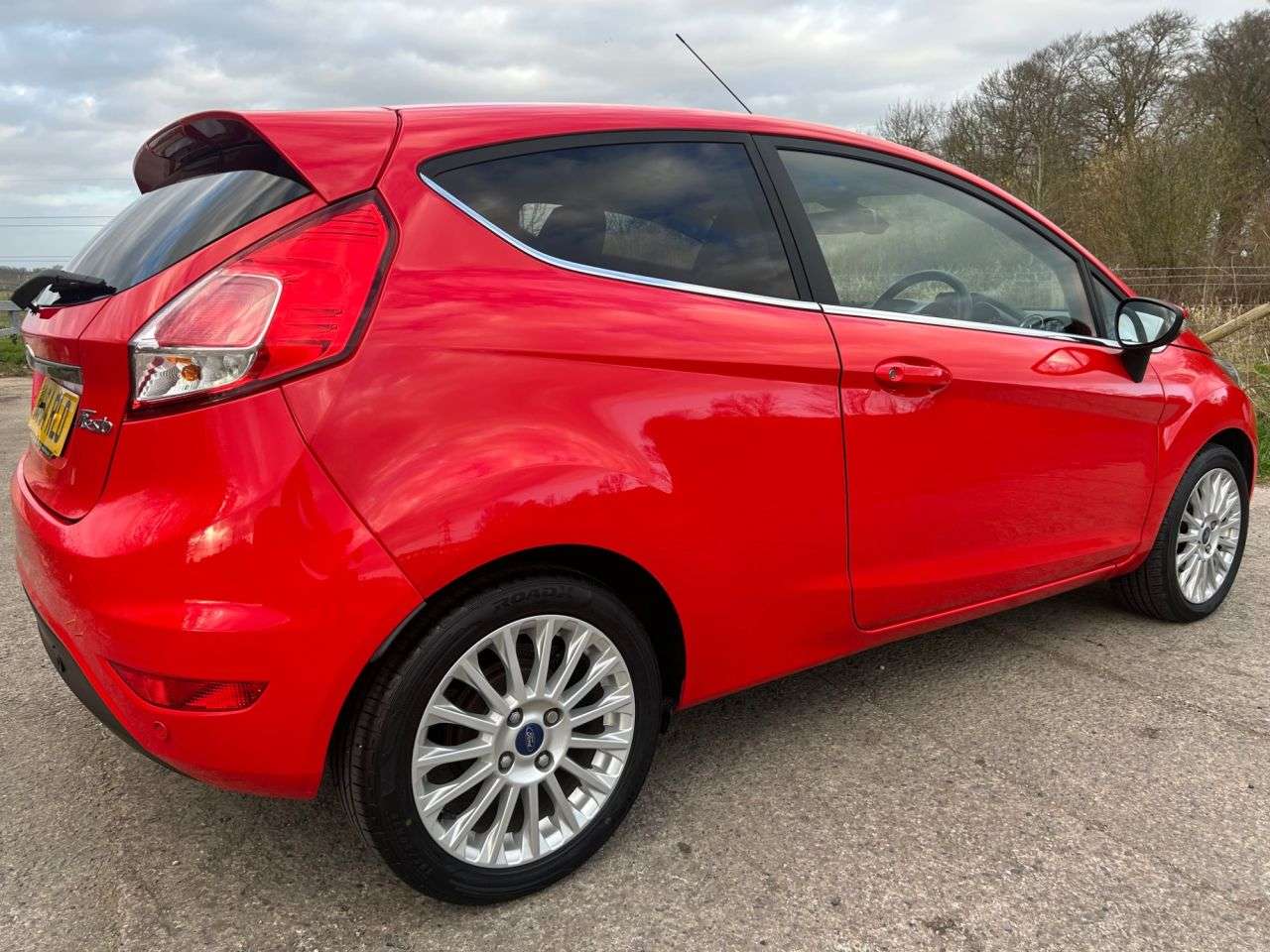A 2014 FORD FIESTA 1.6 Titanium Hatchback 3dr Petrol Powershift Euro 5 (105 ps) A 2014 FORD FIESTA 1.6 Titanium Hatchback 3dr Petrol Powershift Euro 5 (105 ps)