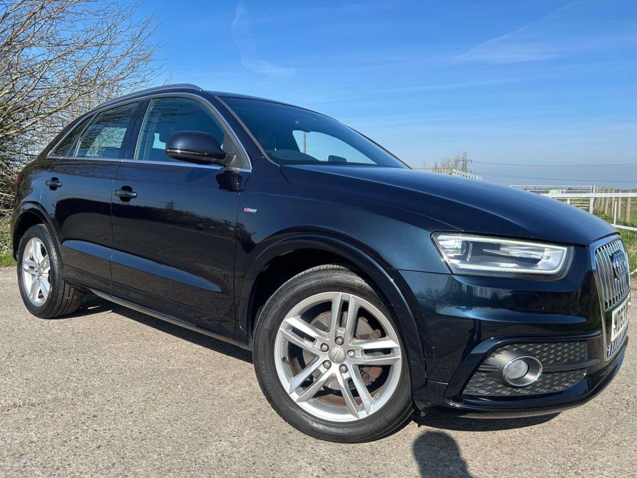A 2014 AUDI Q3 2.0 TDI S line SUV 5dr Diesel S Tronic quattro Euro 5 (s/s) (177 ps) A 2014 AUDI Q3 2.0 TDI S line SUV 5dr Diesel S Tronic quattro Euro 5 (s/s) (177 ps)