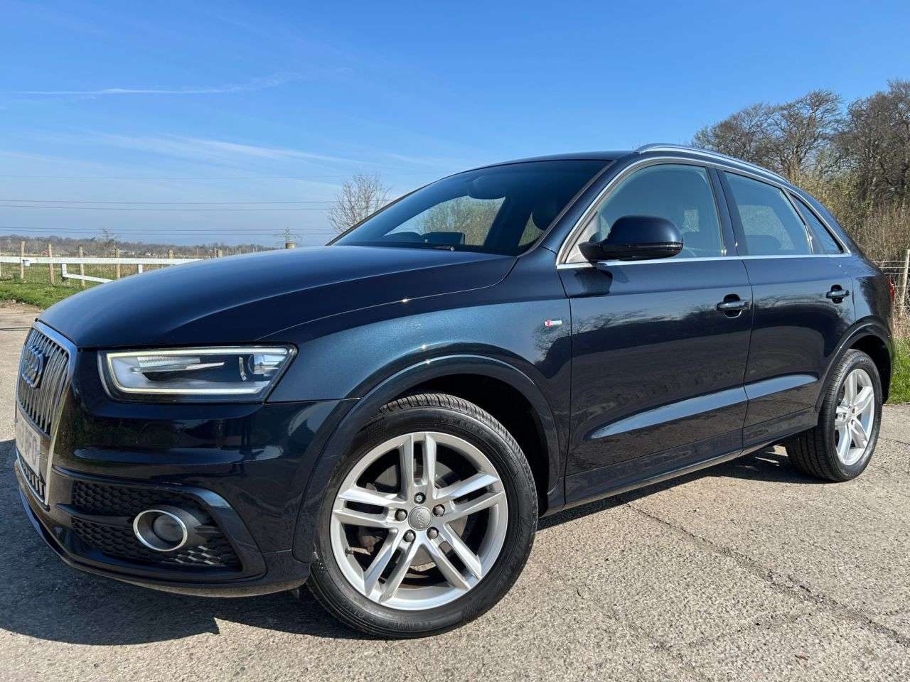 A 2014 AUDI Q3 2.0 TDI S line SUV 5dr Diesel S Tronic quattro Euro 5 (s/s) (177 ps) A 2014 AUDI Q3 2.0 TDI S line SUV 5dr Diesel S Tronic quattro Euro 5 (s/s) (177 ps)