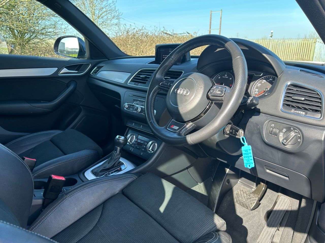 2014 AUDI Q3 2014 AUDI Q3