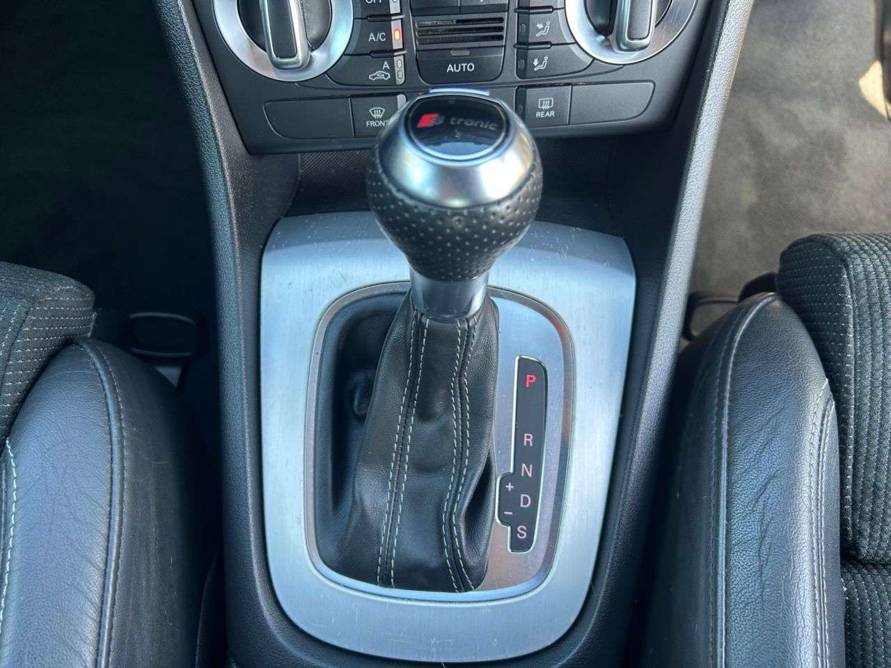 2014 AUDI Q3 2014 AUDI Q3