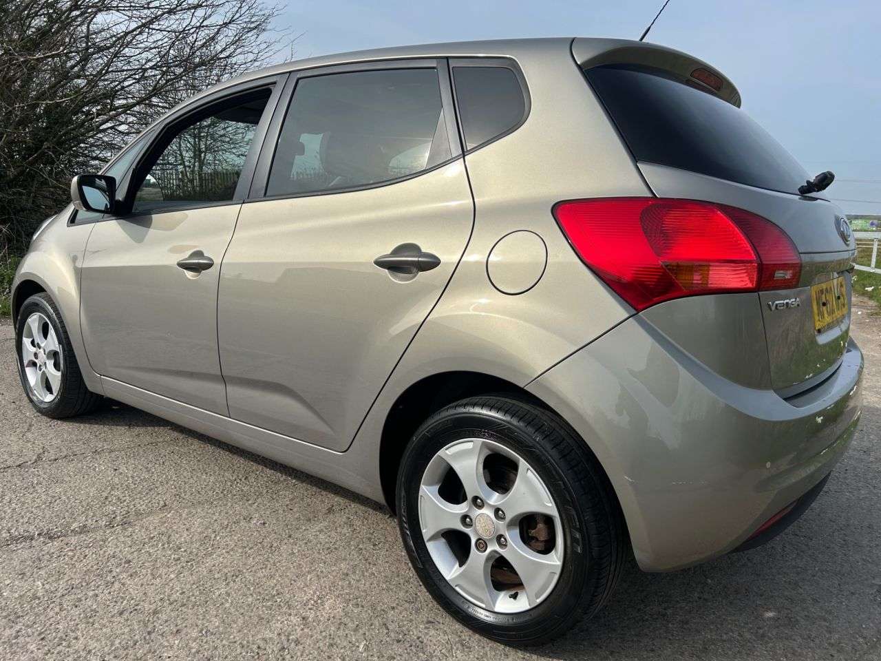 2012 KIA VENGA 2012 KIA VENGA
