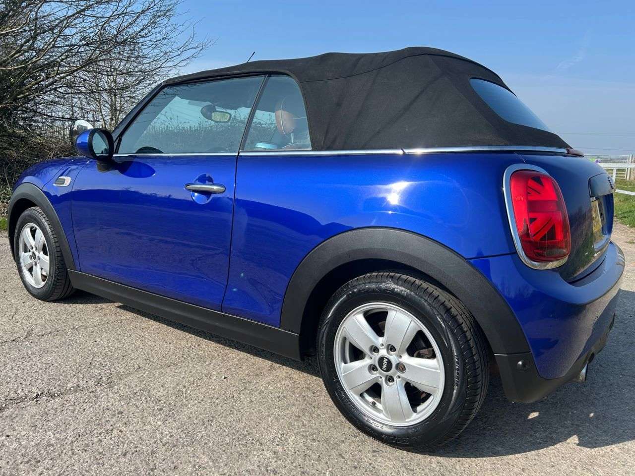 2018 MINI CONVERTIBLE 2018 MINI CONVERTIBLE