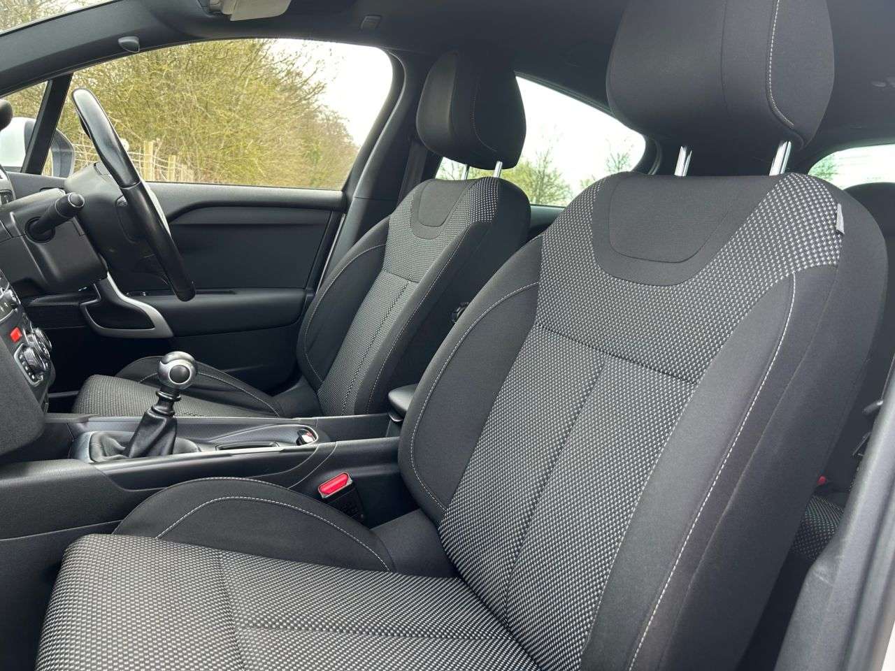 2016 DS AUTOMOBILES DS 4 2016 DS AUTOMOBILES DS 4