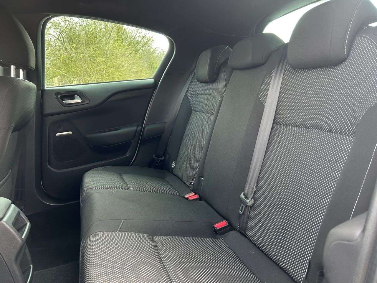 2016 DS AUTOMOBILES DS 4 2016 DS AUTOMOBILES DS 4