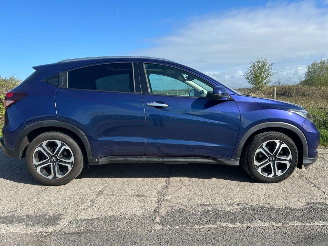 A 2015 HONDA HR-V 1.6 i-DTEC EX SUV 5dr Diesel Manual Euro 6 (s/s) (120 ps) A 2015 HONDA HR-V 1.6 i-DTEC EX SUV 5dr Diesel Manual Euro 6 (s/s) (120 ps)