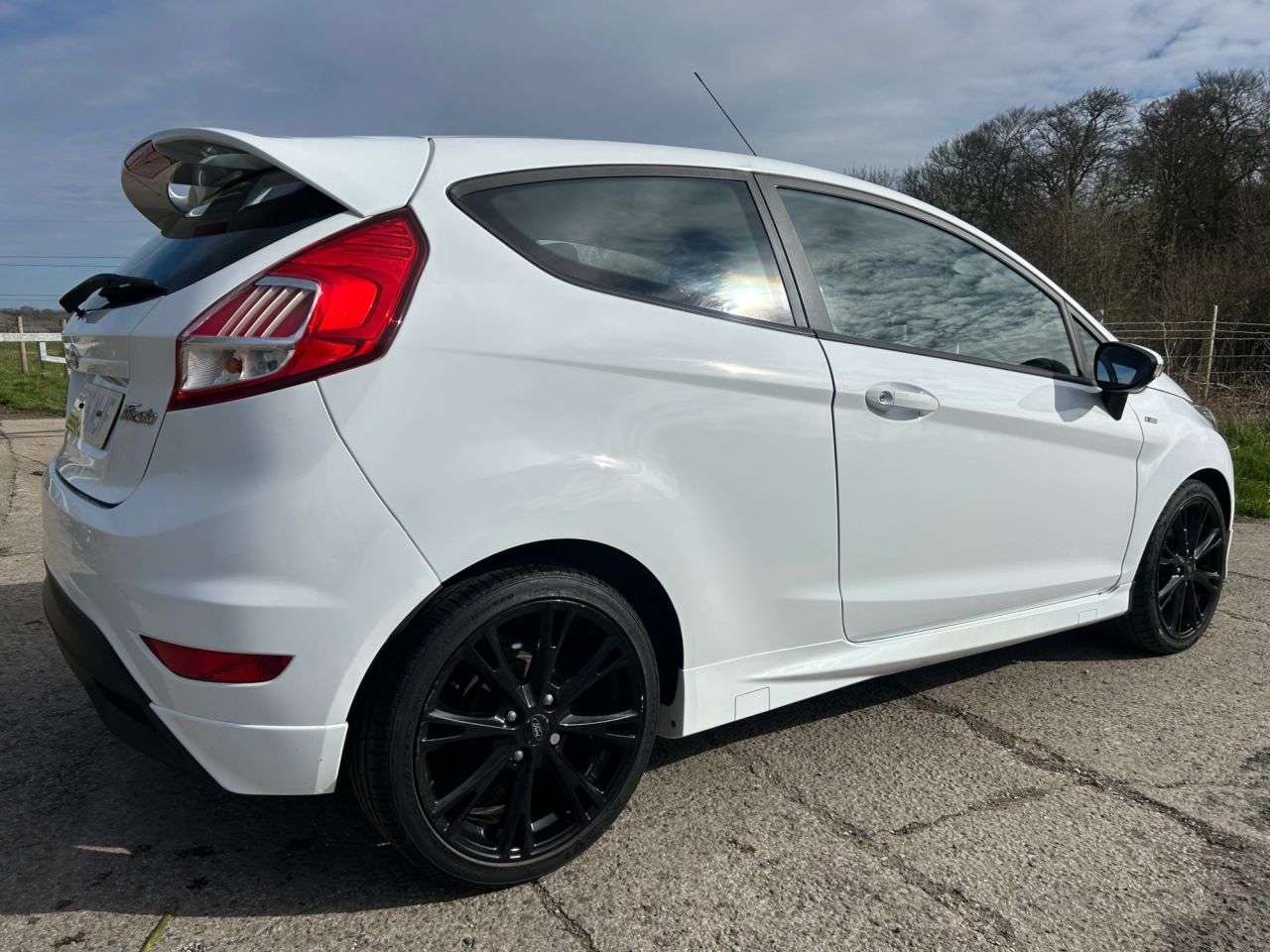 A 2016 FORD FIESTA 1.0T EcoBoost ST-Line Hatchback 3dr Petrol Manual Euro 6 (s/s) (125 ps) 65. A 2016 FORD FIESTA 1.0T EcoBoost ST-Line Hatchback 3dr Petrol Manual Euro 6 (s/s) (125 ps) 65.