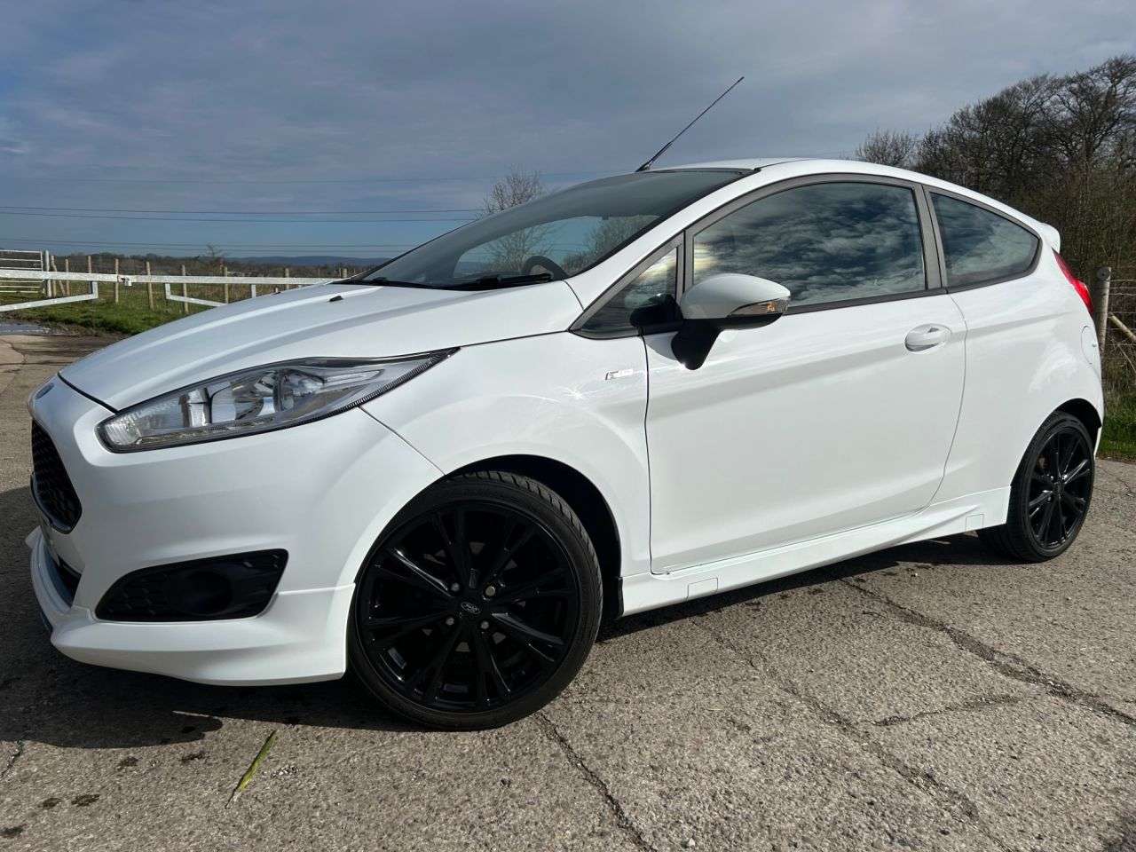 A 2016 FORD FIESTA 1.0T EcoBoost ST-Line Hatchback 3dr Petrol Manual Euro 6 (s/s) (125 ps) 65. A 2016 FORD FIESTA 1.0T EcoBoost ST-Line Hatchback 3dr Petrol Manual Euro 6 (s/s) (125 ps) 65.