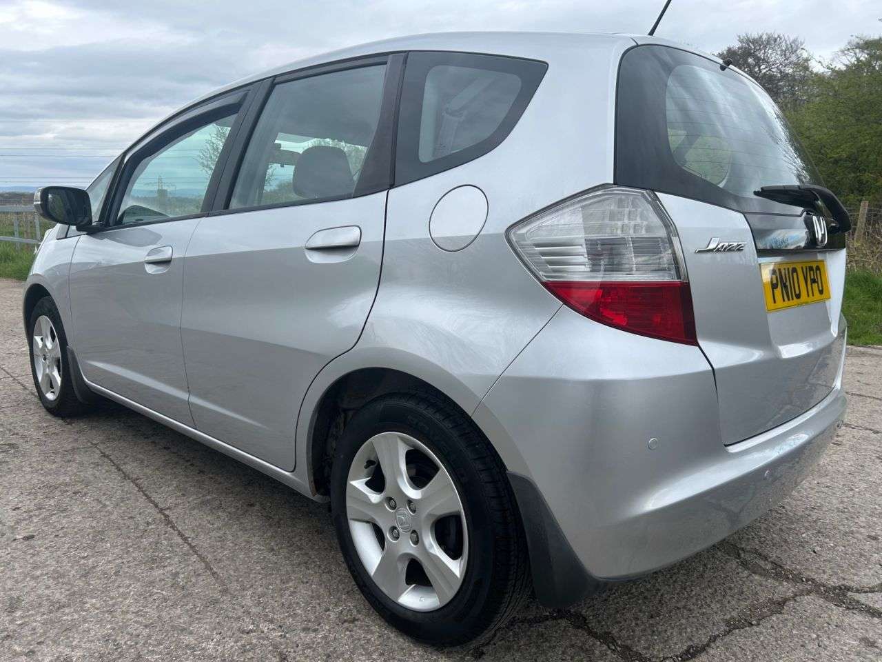2010 HONDA JAZZ 2010 HONDA JAZZ