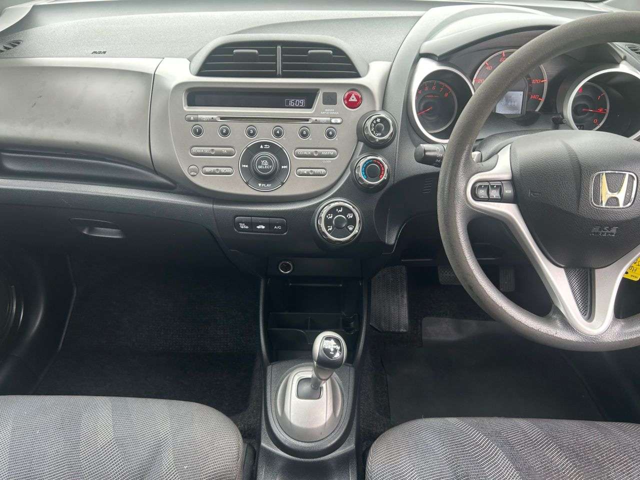 2010 HONDA JAZZ 2010 HONDA JAZZ