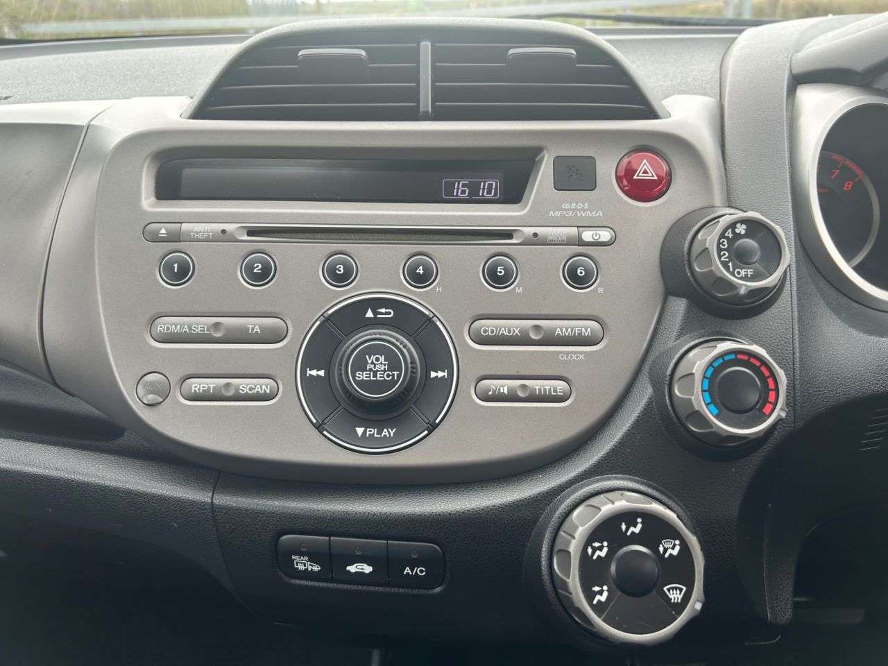 2010 HONDA JAZZ 2010 HONDA JAZZ