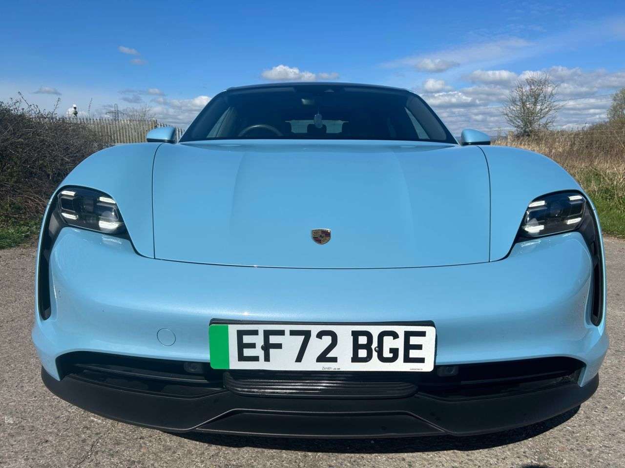 2022 PORSCHE TAYCAN 2022 PORSCHE TAYCAN