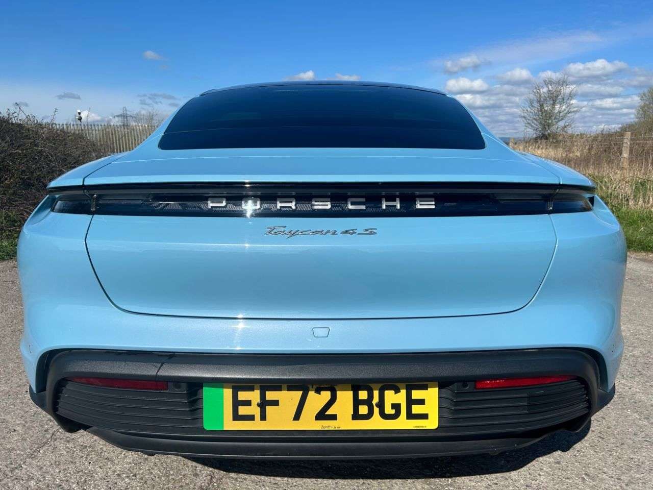 2022 PORSCHE TAYCAN 2022 PORSCHE TAYCAN