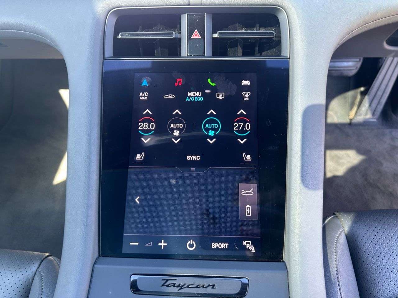 2022 PORSCHE TAYCAN 2022 PORSCHE TAYCAN