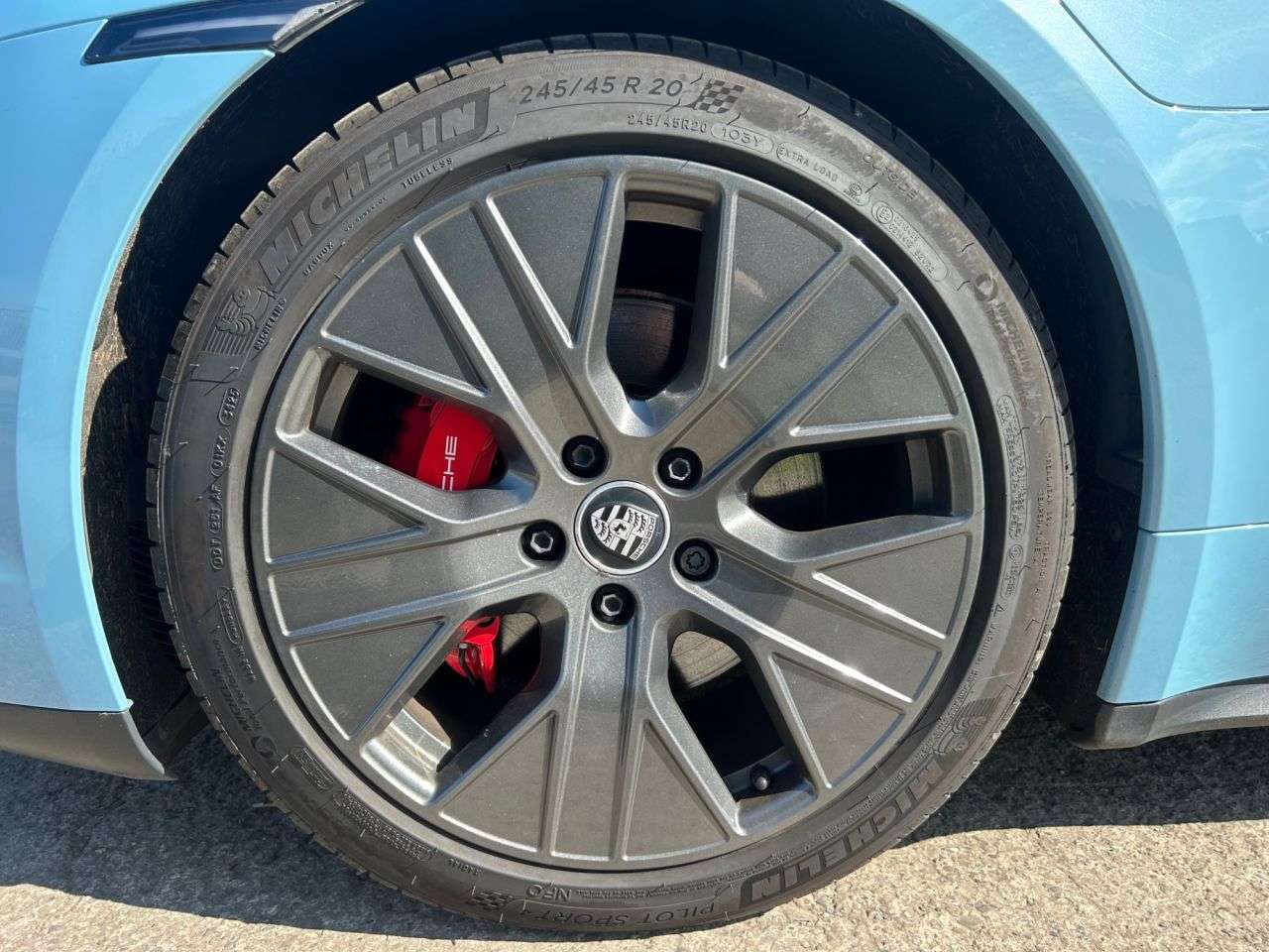 2022 PORSCHE TAYCAN 2022 PORSCHE TAYCAN