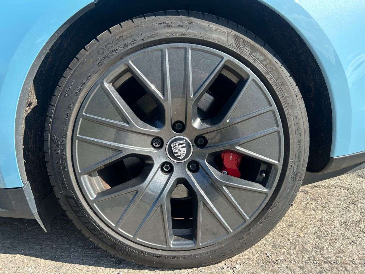 2022 PORSCHE TAYCAN 2022 PORSCHE TAYCAN