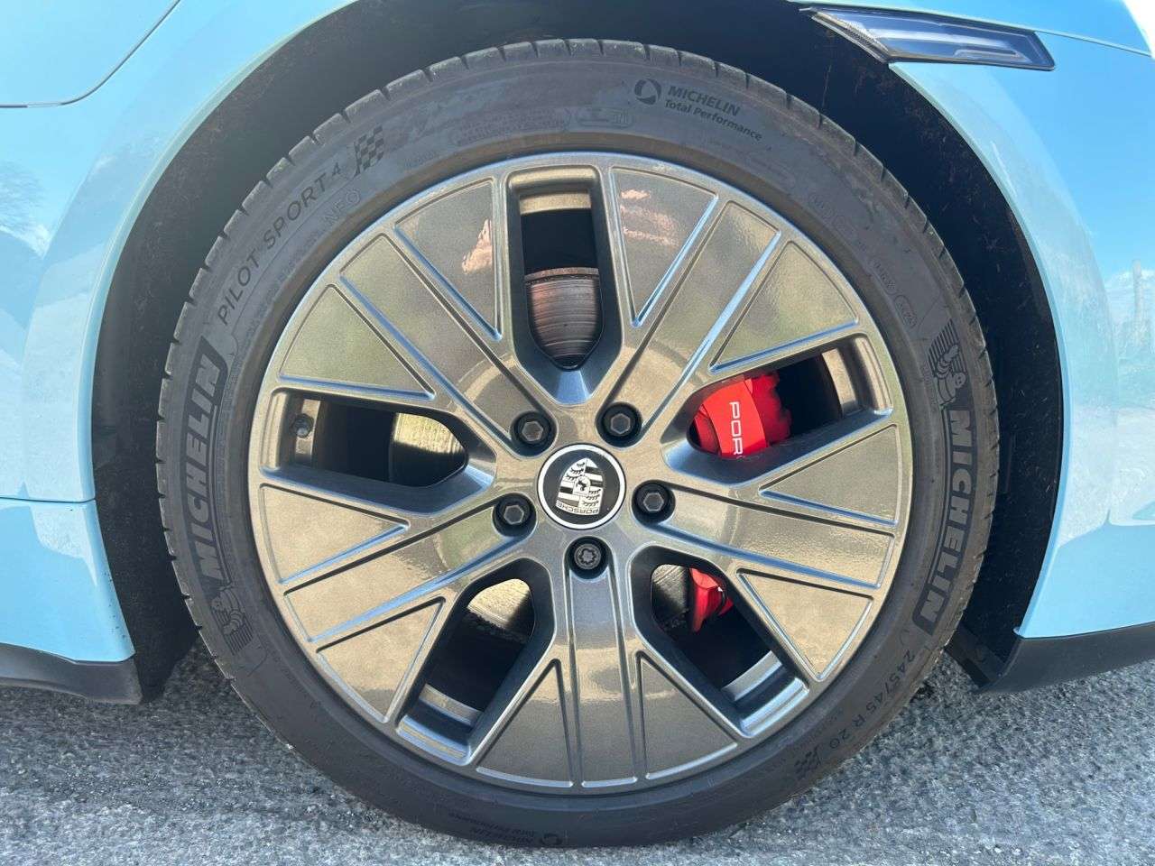 2022 PORSCHE TAYCAN 2022 PORSCHE TAYCAN