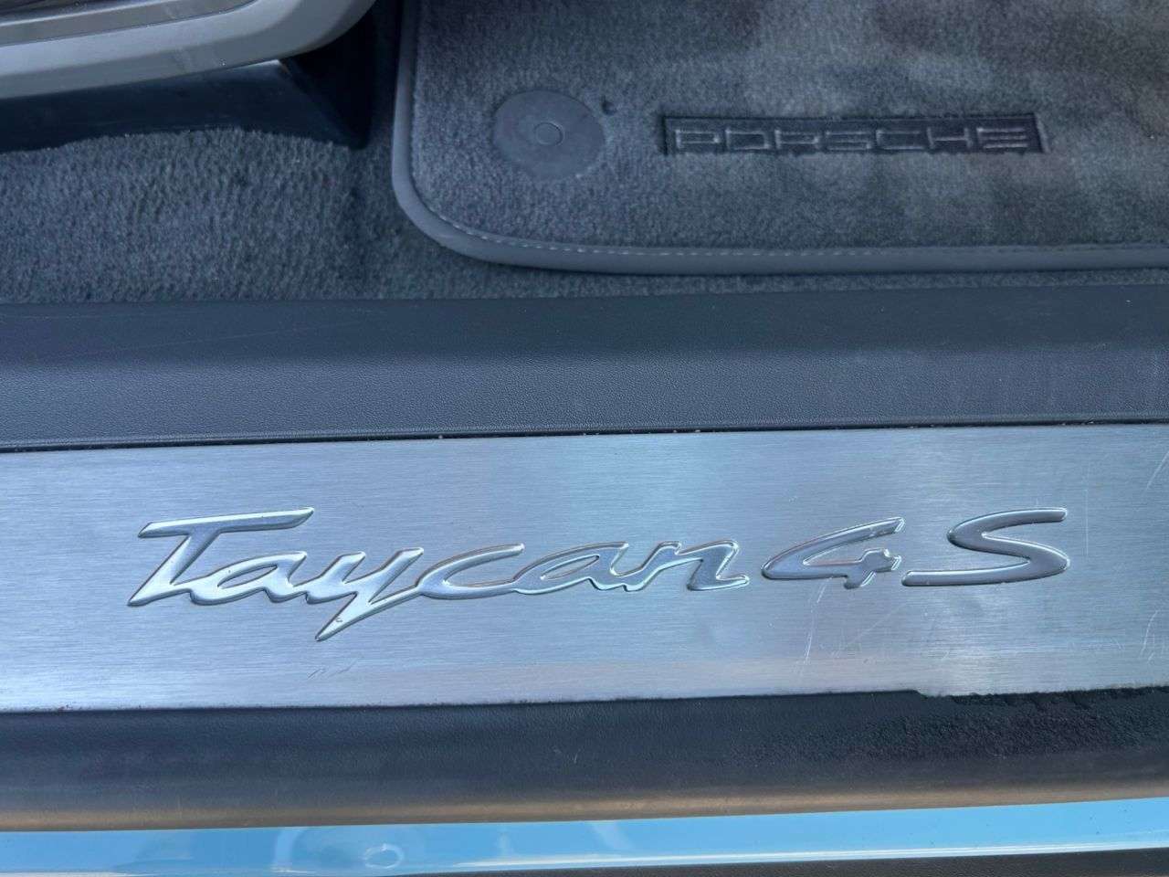 2022 PORSCHE TAYCAN 2022 PORSCHE TAYCAN