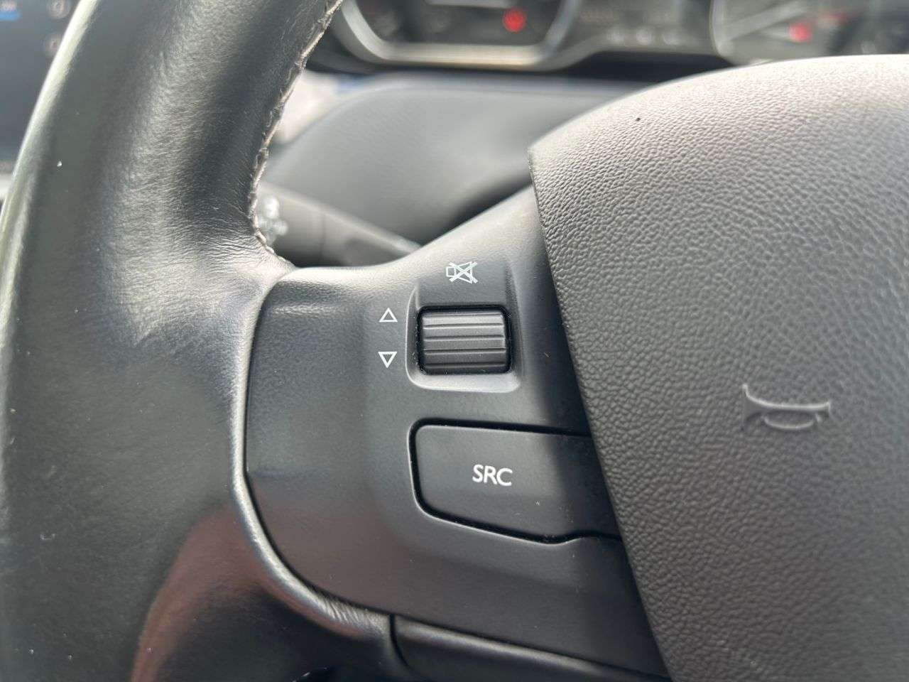 2018 PEUGEOT 2008 2018 PEUGEOT 2008