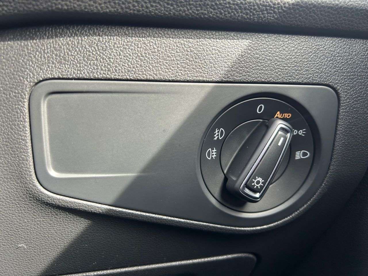2018 VOLKSWAGEN TIGUAN 2018 VOLKSWAGEN TIGUAN