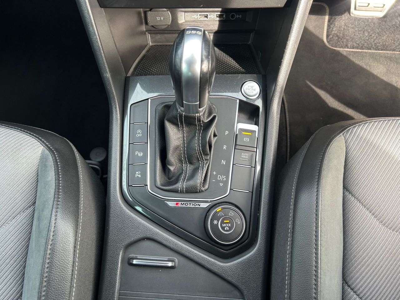 2018 VOLKSWAGEN TIGUAN 2018 VOLKSWAGEN TIGUAN
