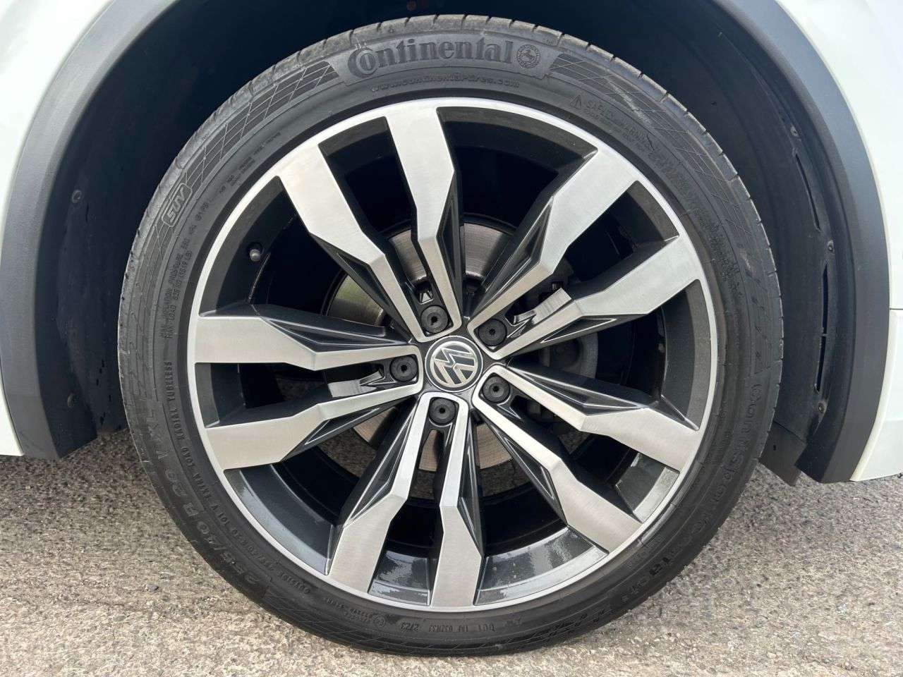 2018 VOLKSWAGEN TIGUAN 2018 VOLKSWAGEN TIGUAN
