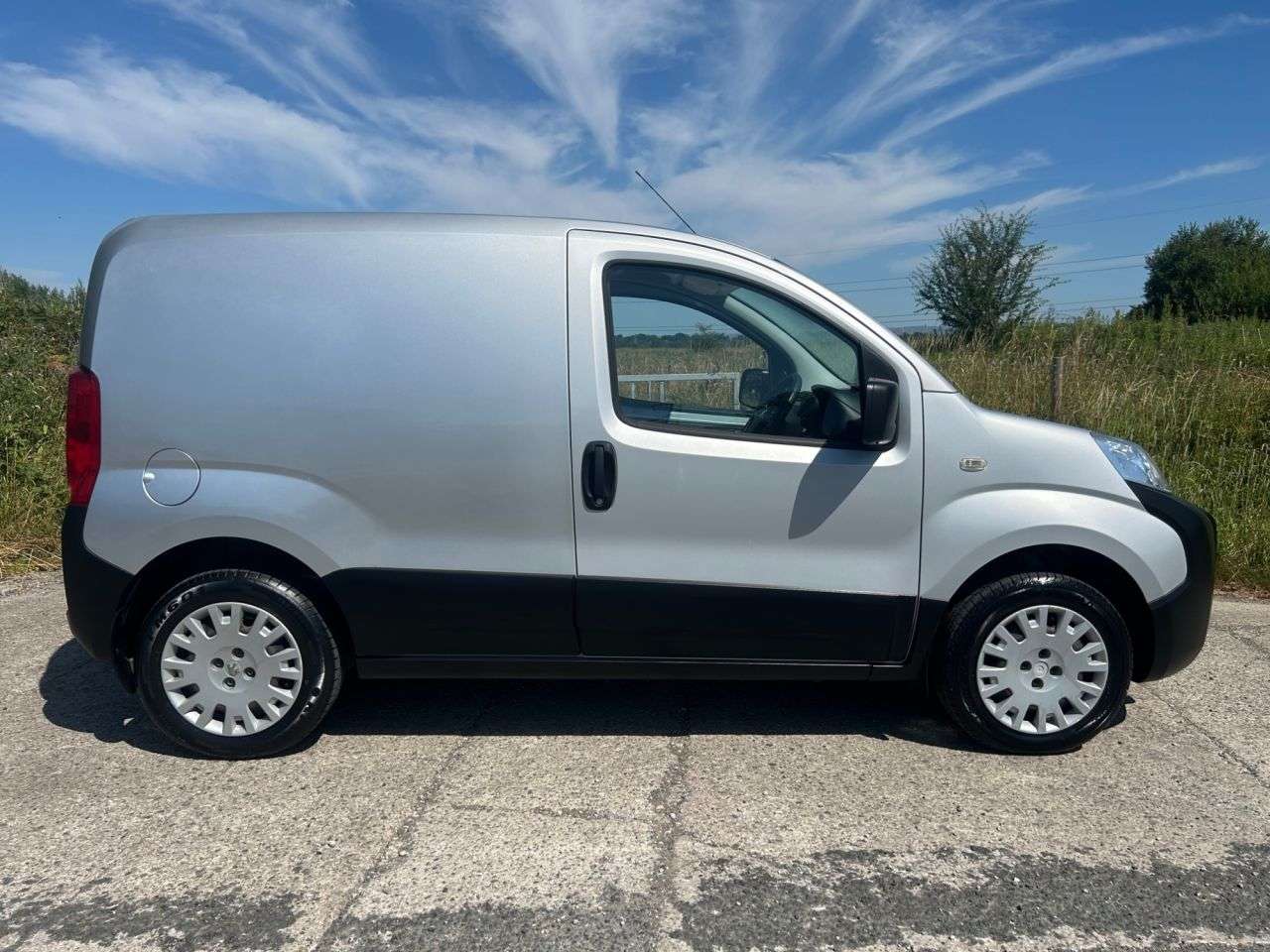 A 2017 PEUGEOT BIPPER 1.3 HDi Professional Panel Van 3dr Diesel Manual FWD L1 H1 ATV (115 g/km, 8 A 2017 PEUGEOT BIPPER 1.3 HDi Professional Panel Van 3dr Diesel Manual FWD L1 H1 ATV (115 g/km, 8