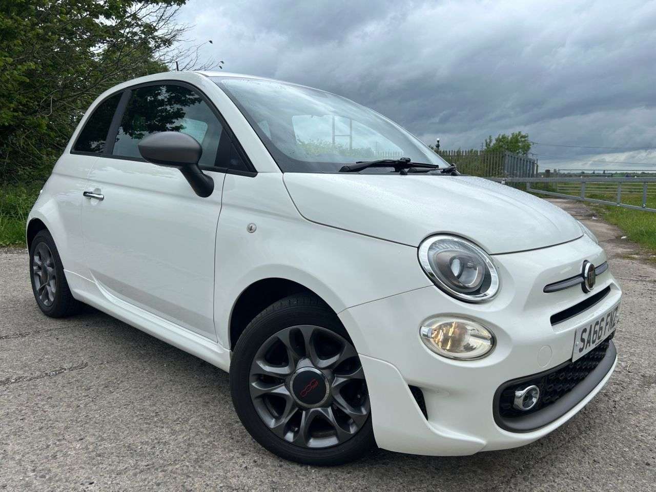 A 2016 FIAT 500 1.2 S Hatchback 3dr Petrol Manual Euro 6 (s/s) (69 bhp) GREAT 1ST CAR + SPO A 2016 FIAT 500 1.2 S Hatchback 3dr Petrol Manual Euro 6 (s/s) (69 bhp) GREAT 1ST CAR + SPO