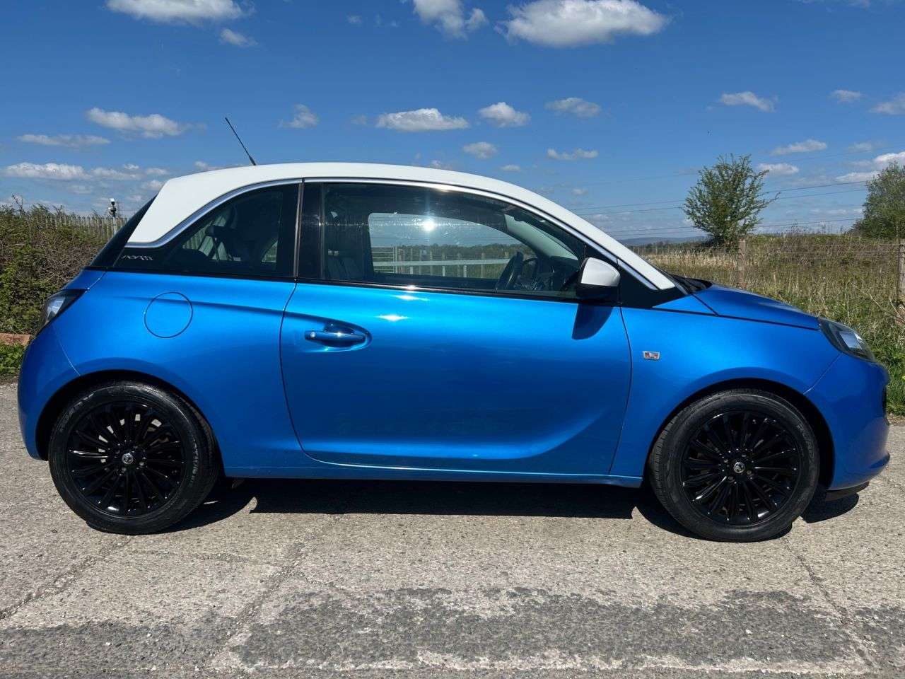 A 2015 VAUXHALL ADAM 1.2i GLAM Hatchback 3dr Petrol Manual Euro 6 (70 ps) A 2015 VAUXHALL ADAM 1.2i GLAM Hatchback 3dr Petrol Manual Euro 6 (70 ps)