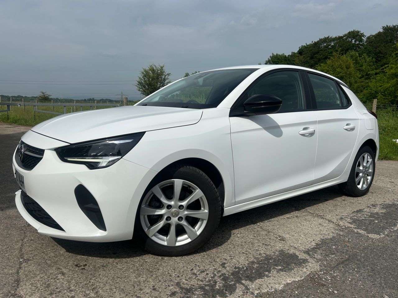 A 2021 VAUXHALL CORSA 1.5 Turbo D SE Hatchback 5dr Diesel Manual Euro 6 (s/s) (102 ps) A 2021 VAUXHALL CORSA 1.5 Turbo D SE Hatchback 5dr Diesel Manual Euro 6 (s/s) (102 ps)