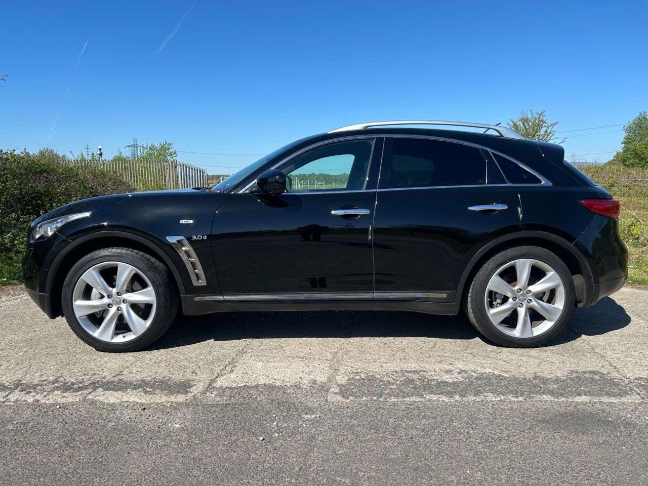 2015 INFINITI QX70 2015 INFINITI QX70