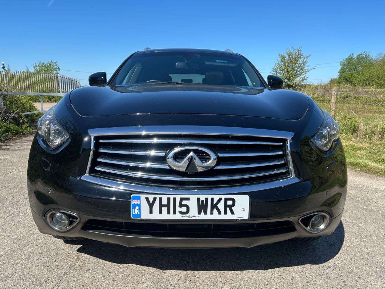 2015 INFINITI QX70 2015 INFINITI QX70