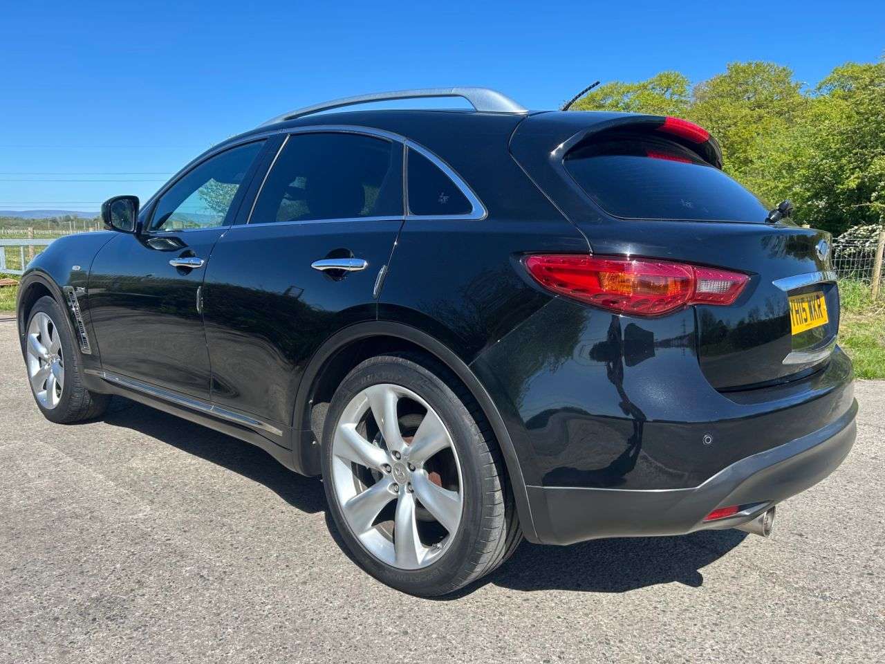 2015 INFINITI QX70 2015 INFINITI QX70
