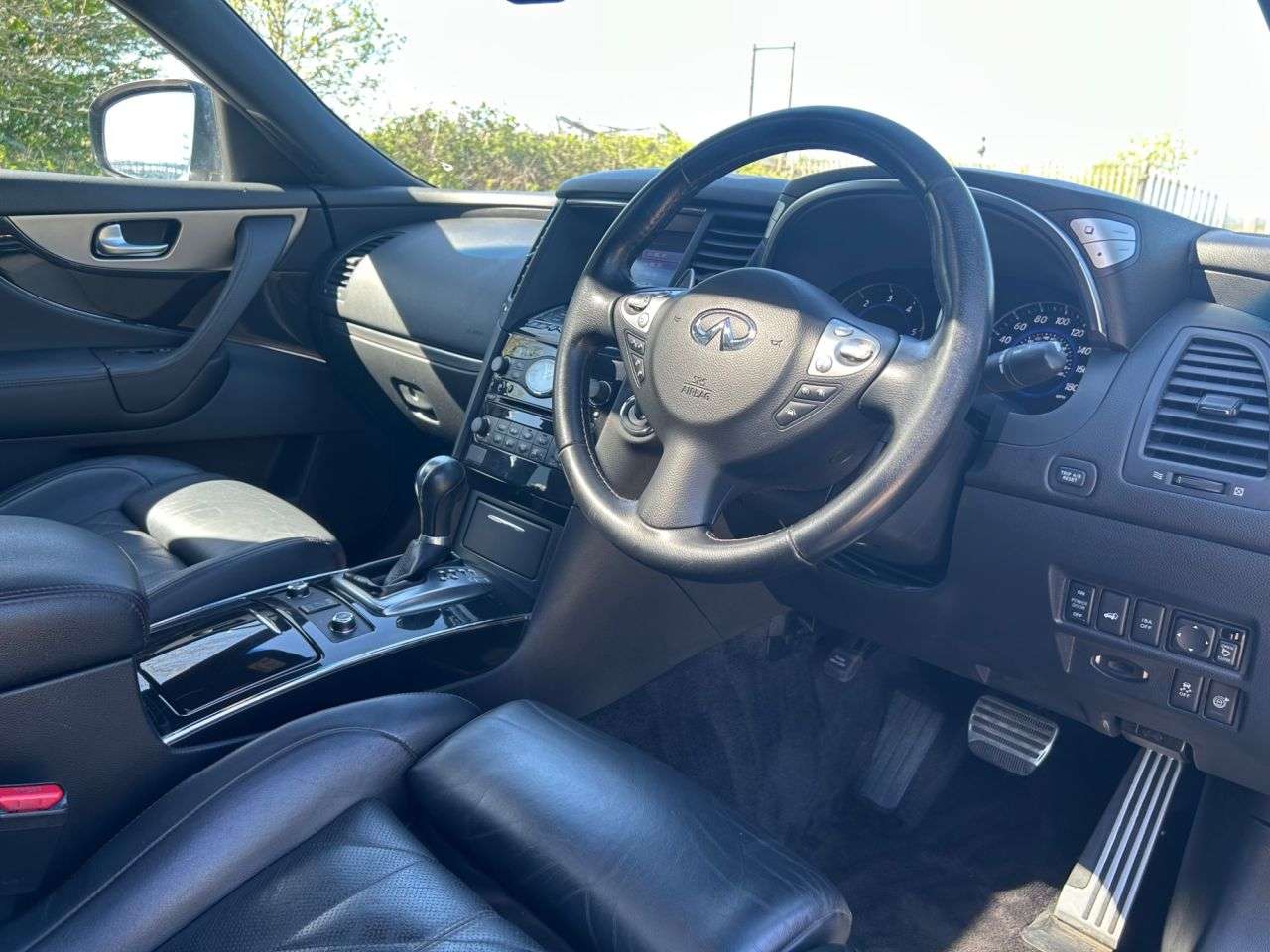 2015 INFINITI QX70 2015 INFINITI QX70
