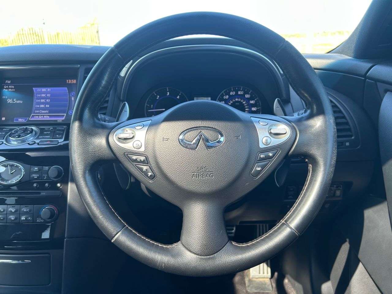 2015 INFINITI QX70 2015 INFINITI QX70